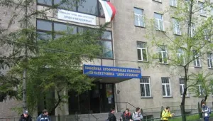 Родители и учители на бунт срещу уволнена директорка, възстановена на поста от съда