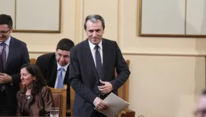 Орешарски не знае дали ще подаде оставка - ще пита БСП и ДПС