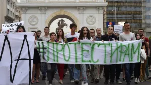 Бивш съпартиец на Груевски: Протестът в неделя ще покаже накъде върви Македония