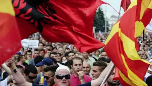 Албанците поискаха оставката на Груевски