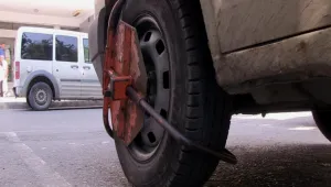 Без скоба на колата за служител на МВР
