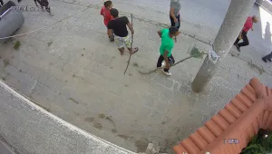 Майка на нападател от гърменската църква: Попът лъже