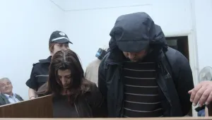 Съвсем нормалното семейство, което обра магазин