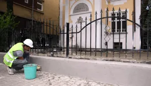 Вежди Рашидов инспектира ремонта на къщата на Пейо Яворов