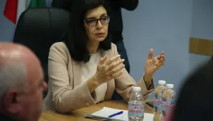 МОН дава на прокурор свои служители заради злоупотреби