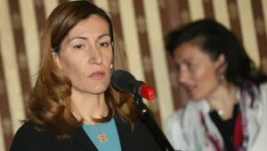 Николина Ангелкова: Прекратяваме концесиите за два плажа и наема на още четири