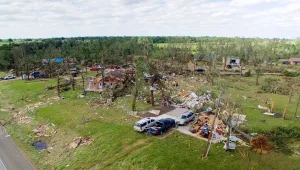 14 души загинаха, а няколко са в неизвестност заради лошото време в САЩ