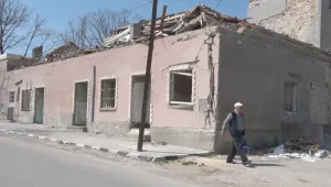 В Хитрино започнаха да ремонтират пострадалите от взрива къщи