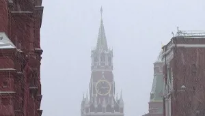 Изненадващ сняг покри Москва