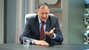 Михаил Миков към Корнелия Нинова: Който прави сделки, да си носи последиците