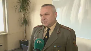 Какво учат учениците в часа по подготовка за отбрана на страната