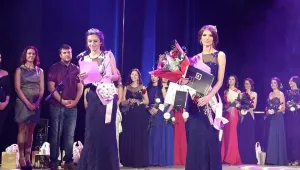 Царица Роза на Казанлък стана Цветелина Илиева (СНИМКИ)