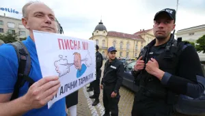 Редно ли беше ГЕРБ да оттегли промените в Закона за опазване на земеделските земи?