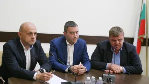 Управляващите към БСП: Държавата се движи в правилна посока