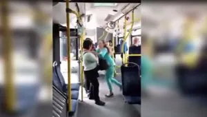Скандал между контрольори и пътник в градския транспорт на Бургас