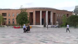 Наследството и перспективите пред Албания 