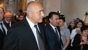 Бойко Борисов и Зоран Заев се поклониха заедно на гроба на свети Кирил в Рим