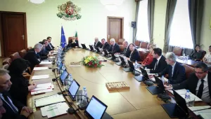 Бойко Борисов ще води петима министри в Москва