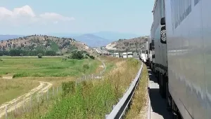 Километрична опашка от тирове на ГКПП 
