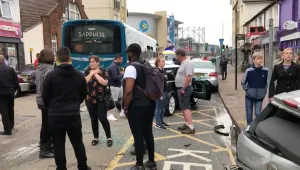 14 души пострадаха при верижна катастрофа във Великобритания