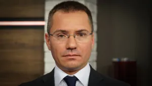 Да караш като истински патриот: 10+ онлайн реакции след дрегера на Джамбазки