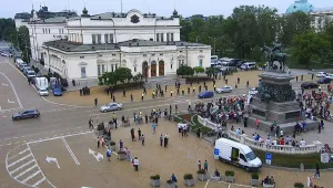 Българският хелзинкски комитет оспорва пред съда заповедта за протести до 10 души