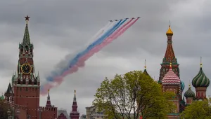 Денят на победата: 12 000 военни на Червения площад в традиционния парад (СНИМКИ и ВИДЕО)