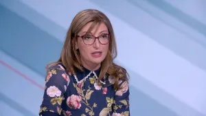Екатерина Захариева: Правителството хвърля вредни идеи в пространството