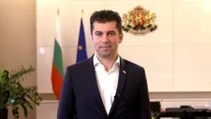 Петков промени поста си във „Фейсбук“, премахна „меки диалогични китки“