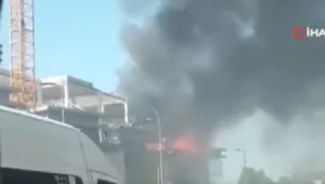 Пожар избухна в търговски център в Истанбул (ВИДЕО)
