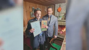 Наградиха столетник в родопско село за това, че не пропуска да плаща данъците си