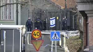 Има задържани в Швеция след изстрели край посолството на Израел