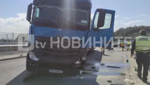 Тежка катастрофа между кола и тир край Мездра (СНИМКИ)