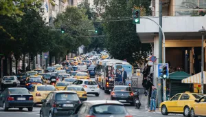 Шествия и протести за 1 май блокират фериботите и транспорта в Гърция