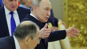 Влезе в сила обявеното от Владимир Путин 3-дневно спиране на огъня
