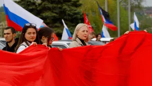 „Нашият Путин ще донесе мир“: Настроенията в Донецк преди преговорите между Русия и Украйна
