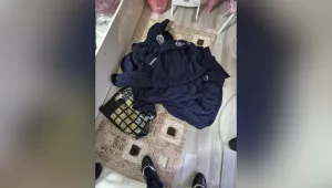 Крадци влезли в дома на жена в София, вързали ръцете ѝ със свински опашки и откраднали 14 000 лв. 