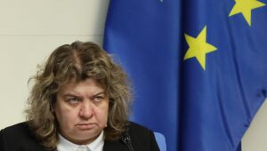 Наталия Киселова: Съдружници по неволя сме - правителството ще работи, докато има подкрепа