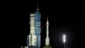 Китай откри неизвестен досега микроб на космическата си станция