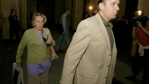 Отложиха за пореден път делото срещу Вальо Топлото и майка му 