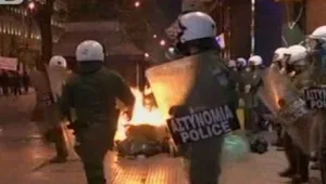 Отново сблъсъци в Гърция