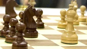 Енчев и Галунова спечелиха шампионските титли на България по шахмат