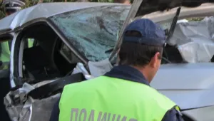 Баща и син загинаха след челен удар край Чепеларе