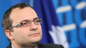 СДС се разцепи - една четвърт гласуват против Мартин Димитров