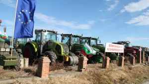 Земеделците в гражданско неподчинение от сряда
