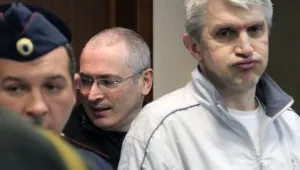 Бизнес-партньорът на Михаил Ходорковски излиза на свобода