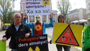 Шепа хора се събраха на протест против ядрената енергетика