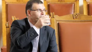 Одобрявате ли оставката на Симеон Дянков?
