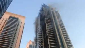 Поляк изкачи небостъргач в Шанхай с велосипед