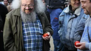 Цачева обяви война на Босия и доматите му